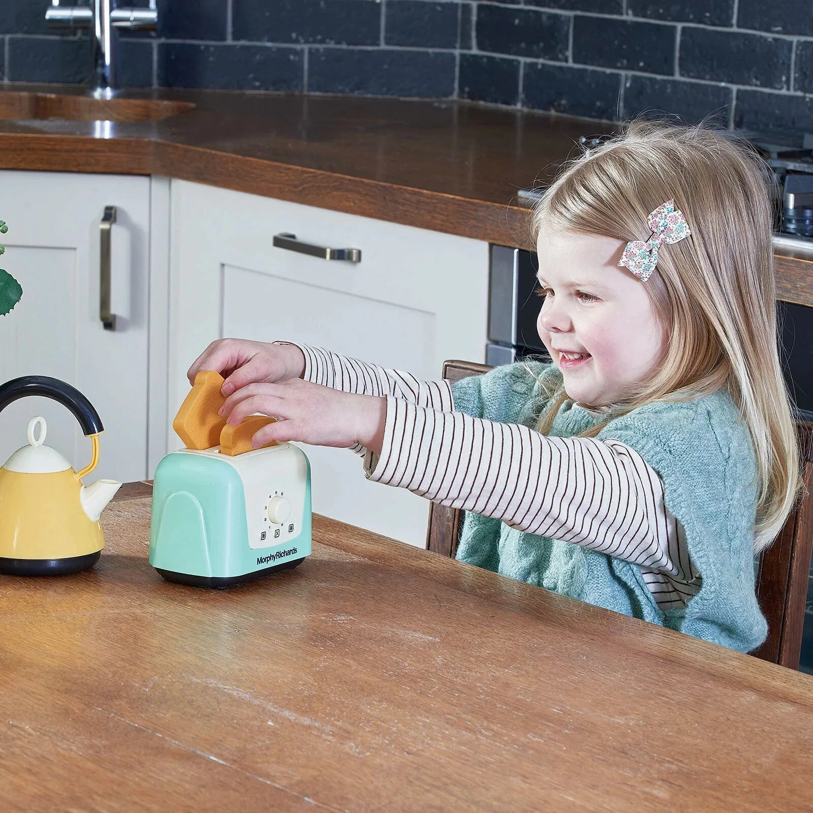 Casdon Morphy Richards Toaster & Kettle