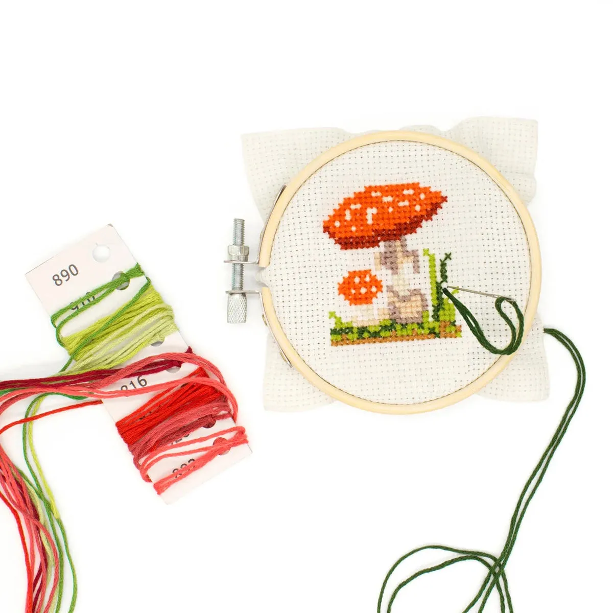 Kikkerland mini cross stitch kit mushroom